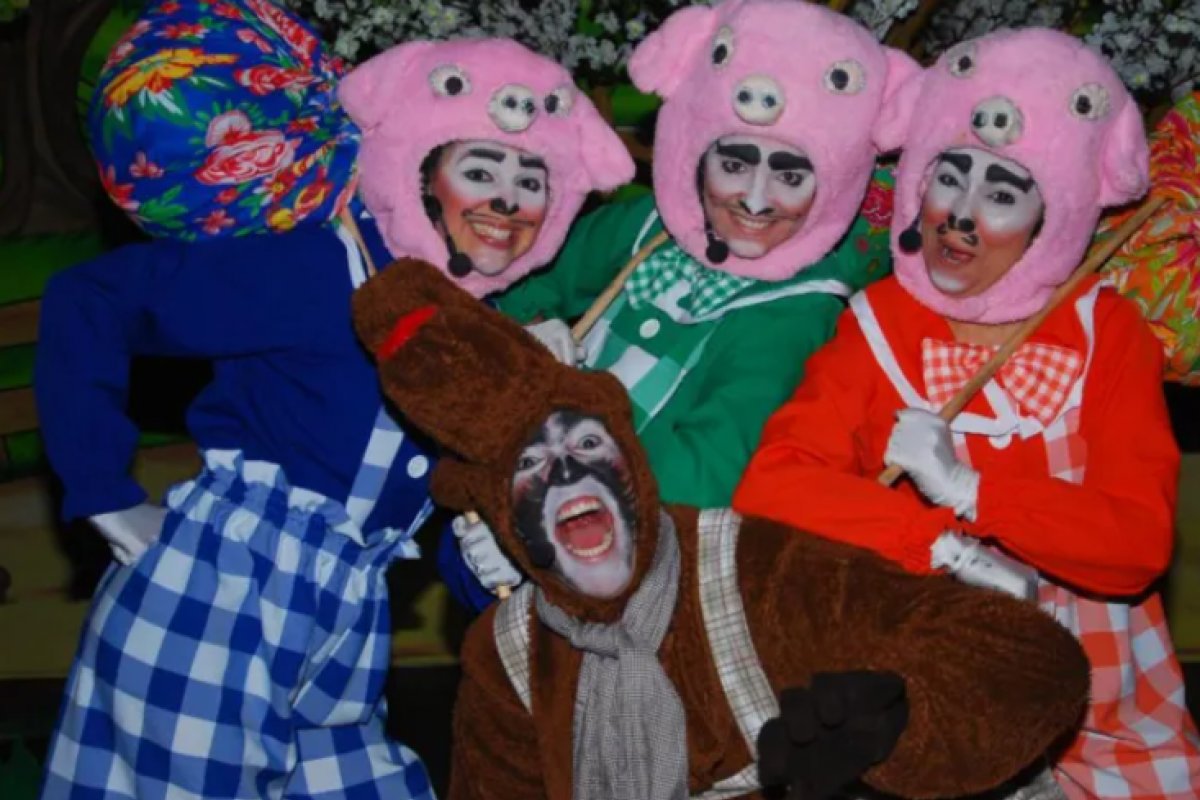Grupo de teatro STRIPULIA apresenta 'Os Três Porquinhos' nesse domingo, em Salvador