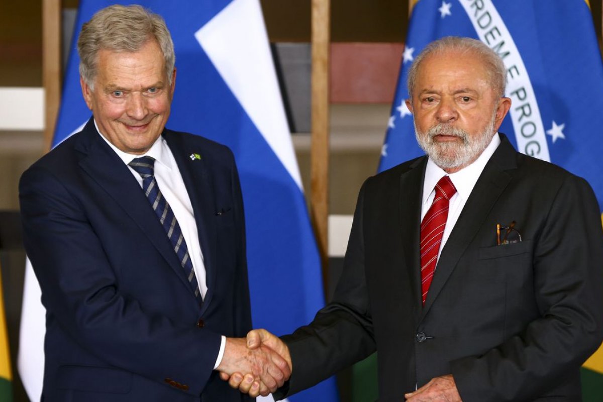 Vídeo: “O Brasil voltou às mesas diplomáticas”, diz presidente da Finlândia, após encontro com Lula