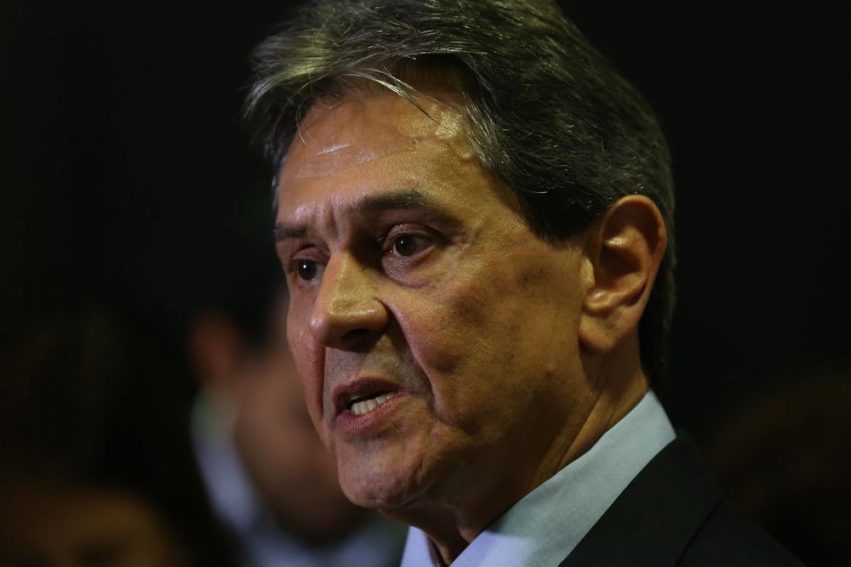 Defesa de Roberto Jefferson pede novamente que ex-deputado seja transferido de presídio para hospital