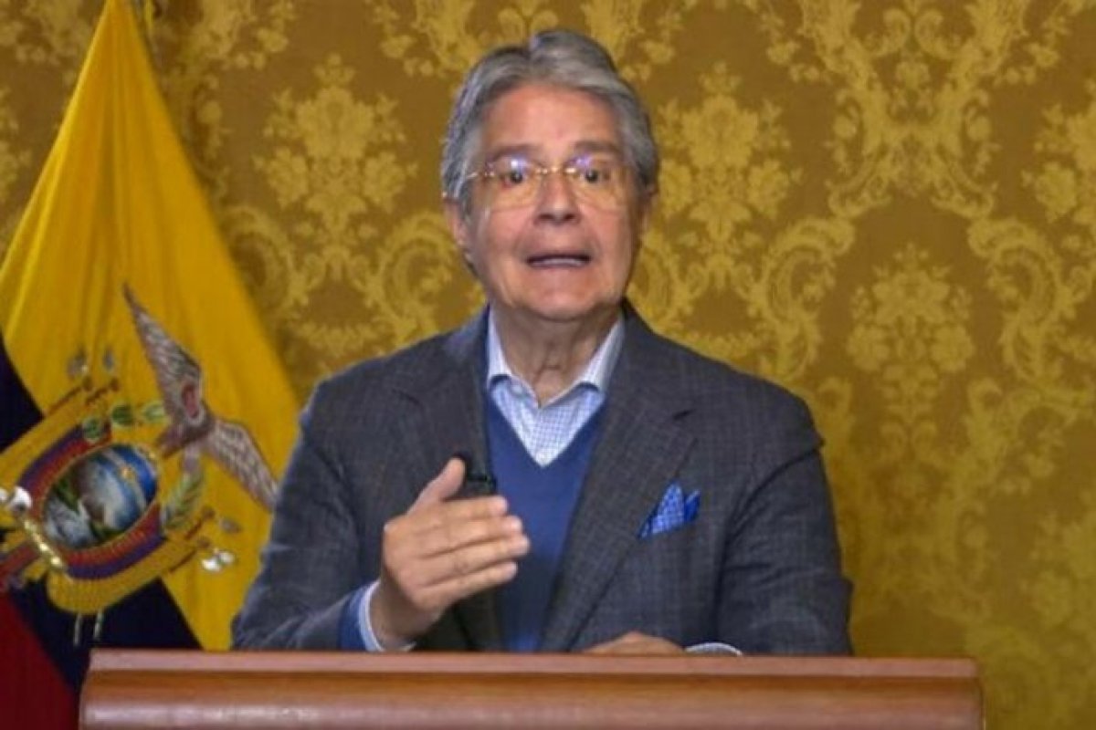Presidente do Equador desiste de participar das eleições antecipadas