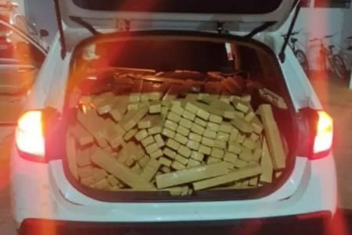 PF prende motorista de BMW com 800 kg de drogas