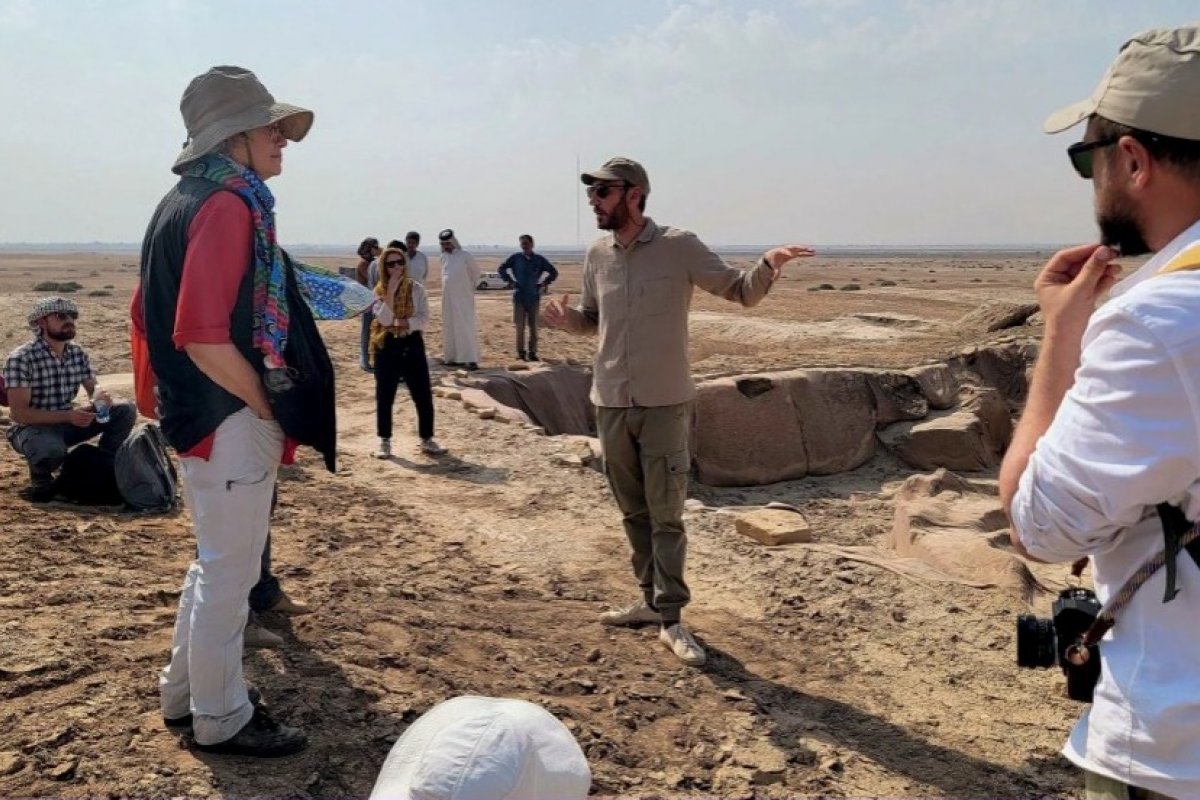 Arqueólogos descobrem taverna mais antiga do mundo, com pelo menos 5 mil anos