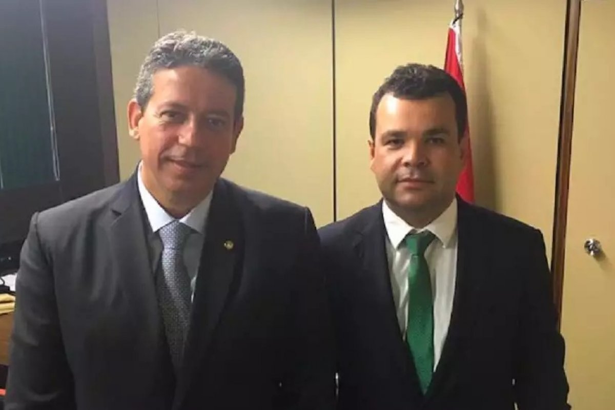 Caso kit robótica: PF identifica suposta entrega de dinheiro a motorista de assessor de Lira