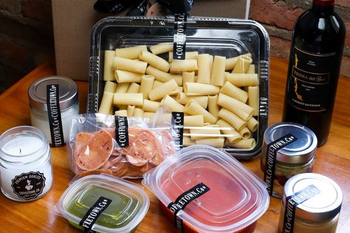 Brunch, jantar, fondue e vinhos: Coffeetown cria opções para cada perfil de casal!