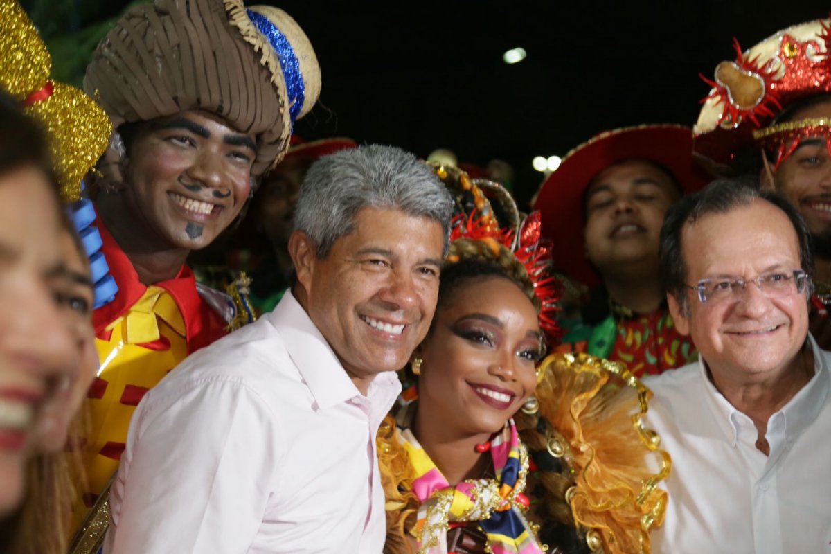 "Festas juninas aquecem economia do estado", diz Jerônimo Rodrigues