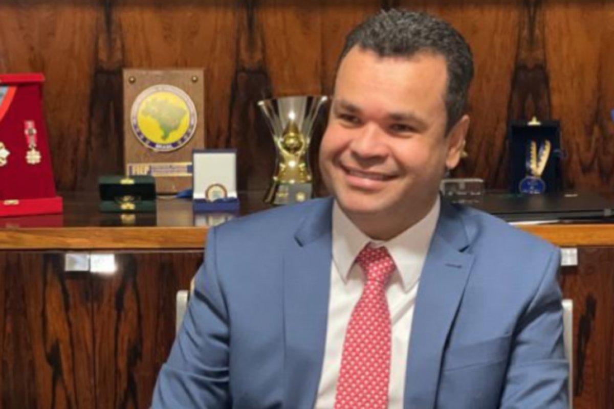 PF suspeita que ex-assessor de Lira teve outro imóvel financiado por casal envolvido em compra de kit de robótica