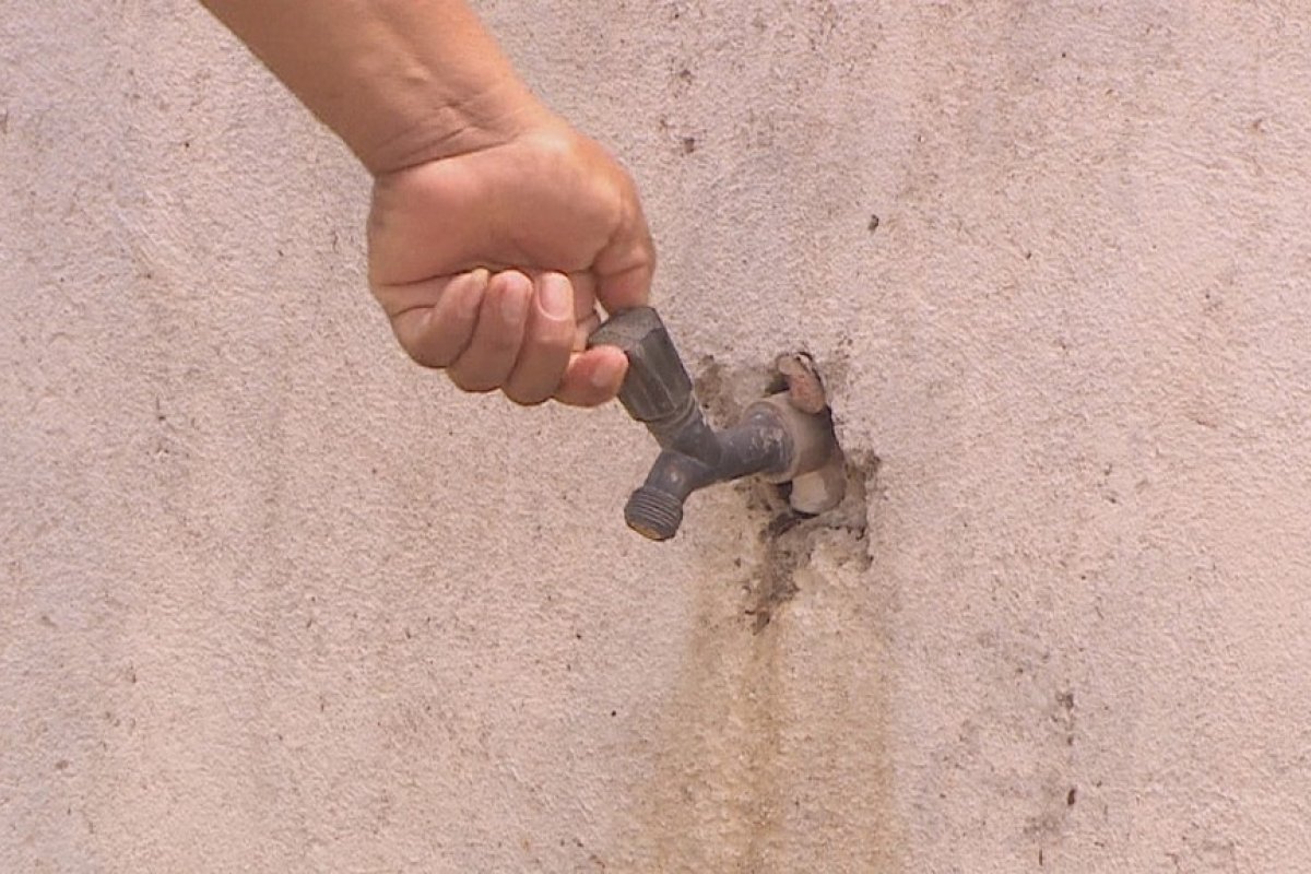 Em Camaçari, abastecimento de água é reduzido após furto de equipamentos da Embasa