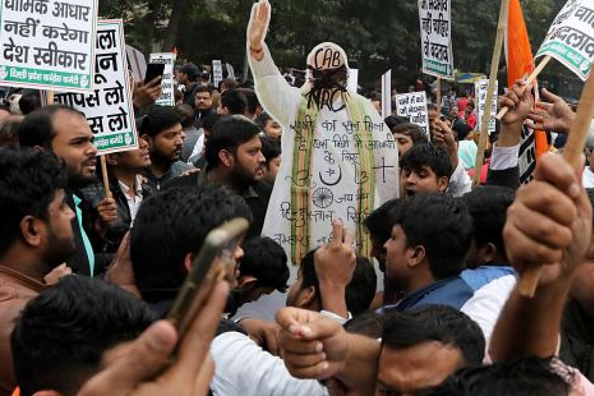 Lei de cidadania que exclui muçulmanos é aprovada na Índia