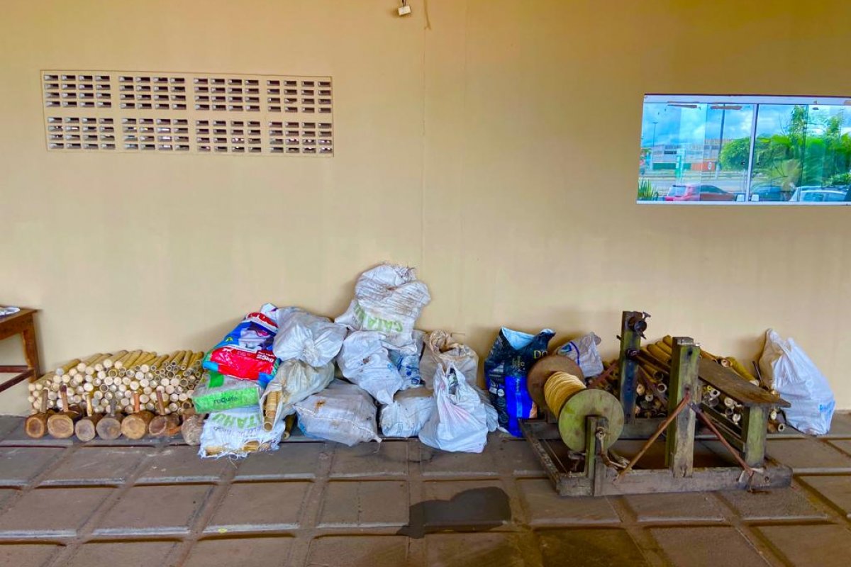 Polícia Militar apreende 600 espadas em Cruz das Almas