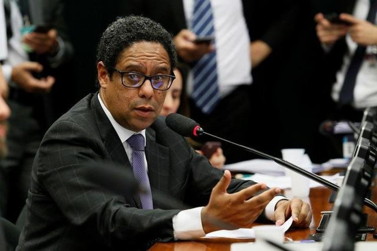 Deputado Orlando Silva será relator do projeto que pune racismo nos estádios