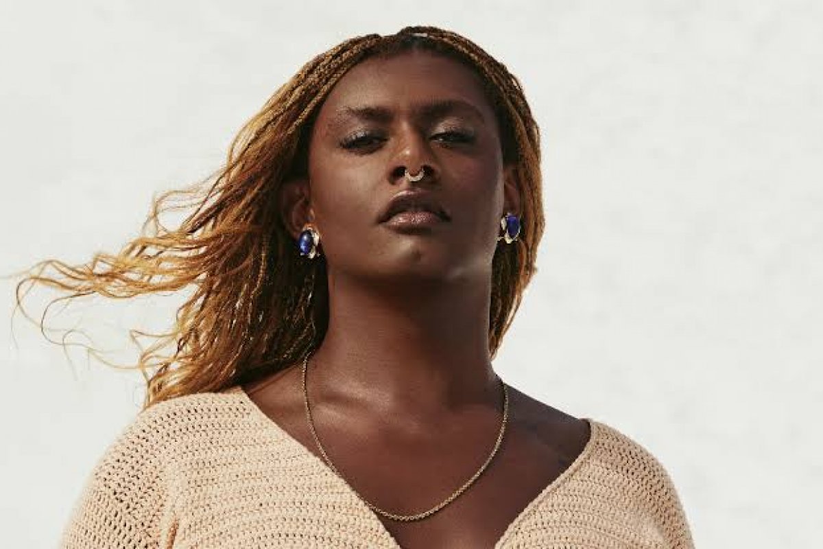 Cantora Liniker se apresentará em Salvador com show "Índigo Borboleta Anil" na Concha Acústica