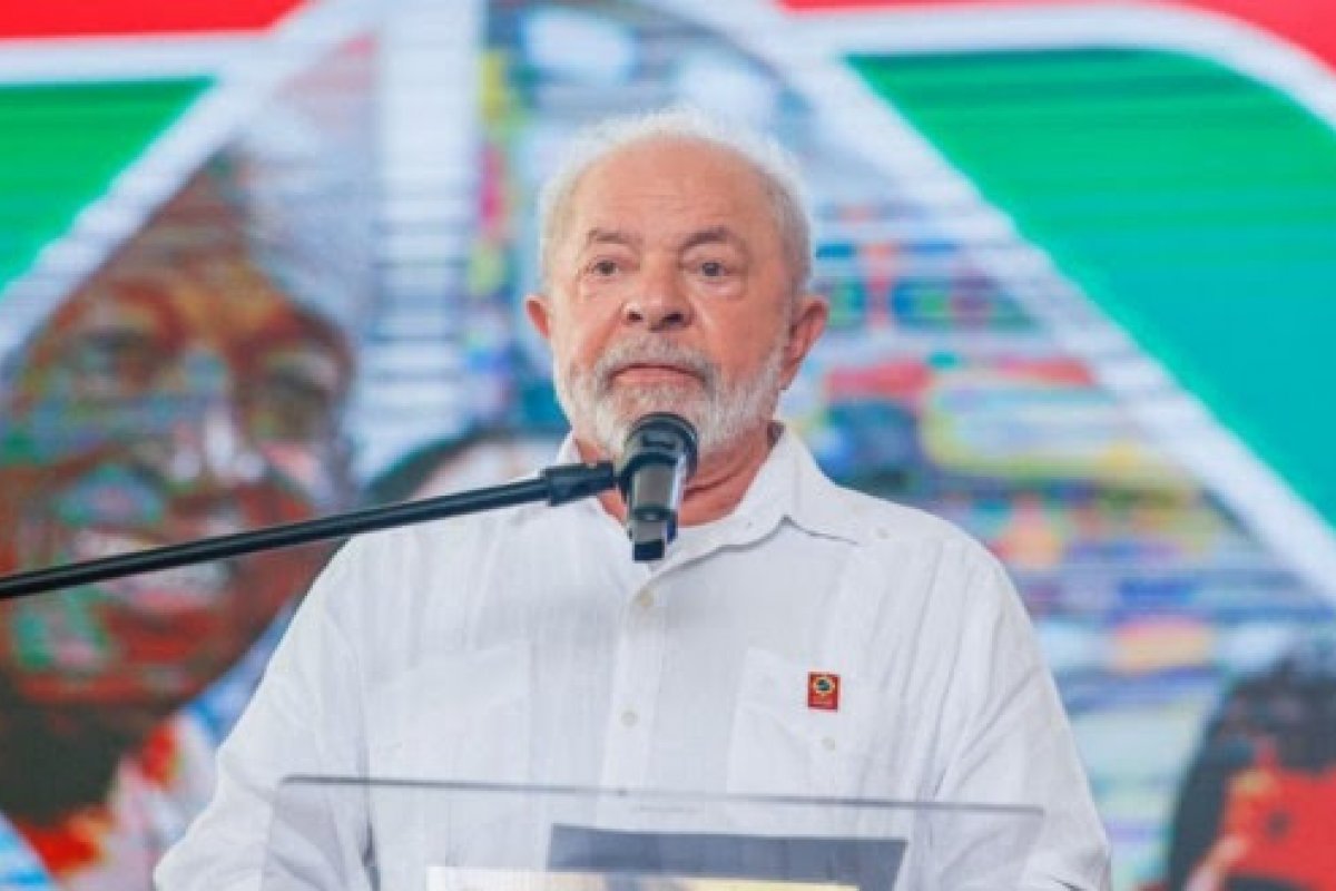 Lula anuncia que vai lançar 'grande programa de obras' no dia 2 de julho