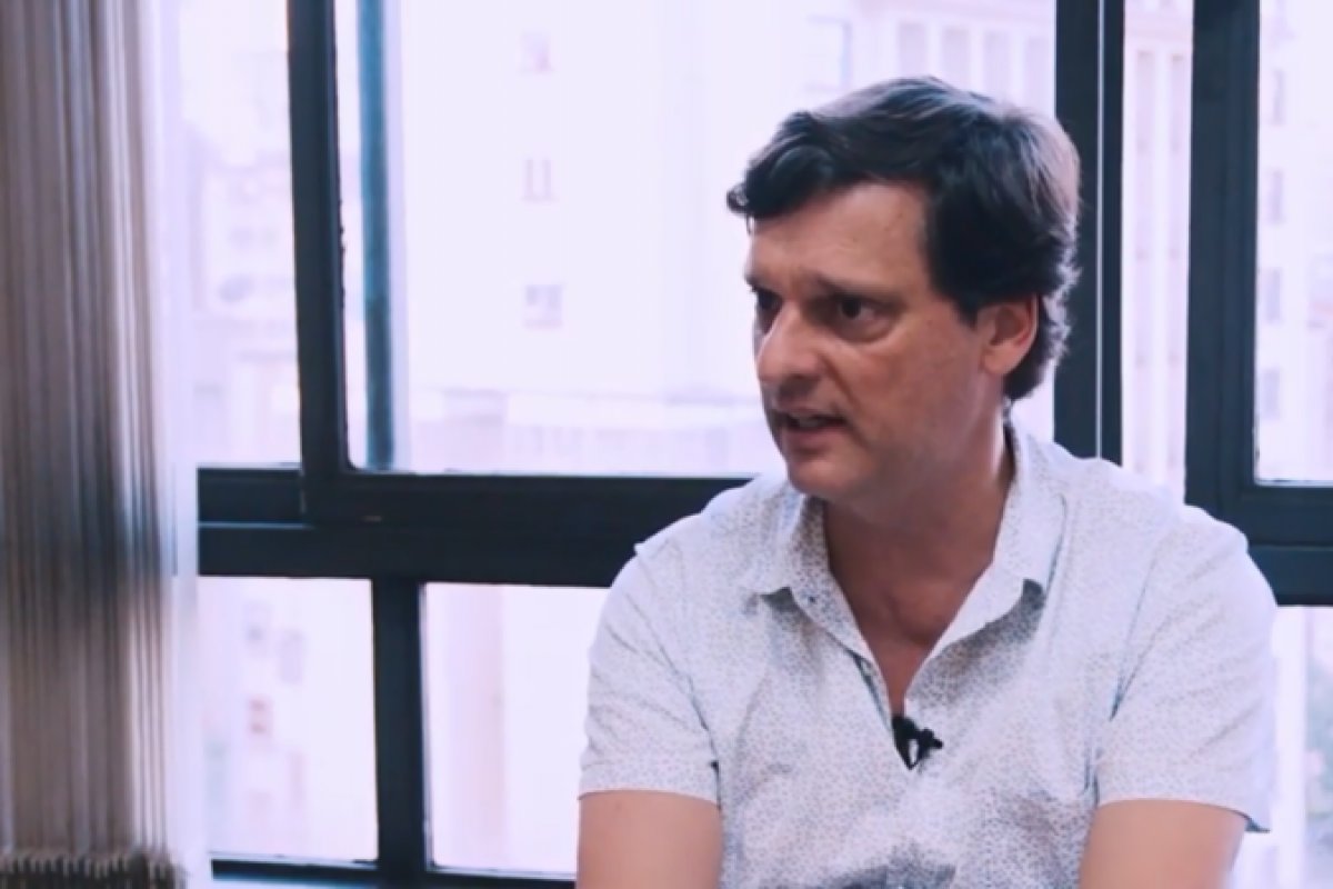 Cineasta André Sturm é o novo secretário de Audiovisual do Governo