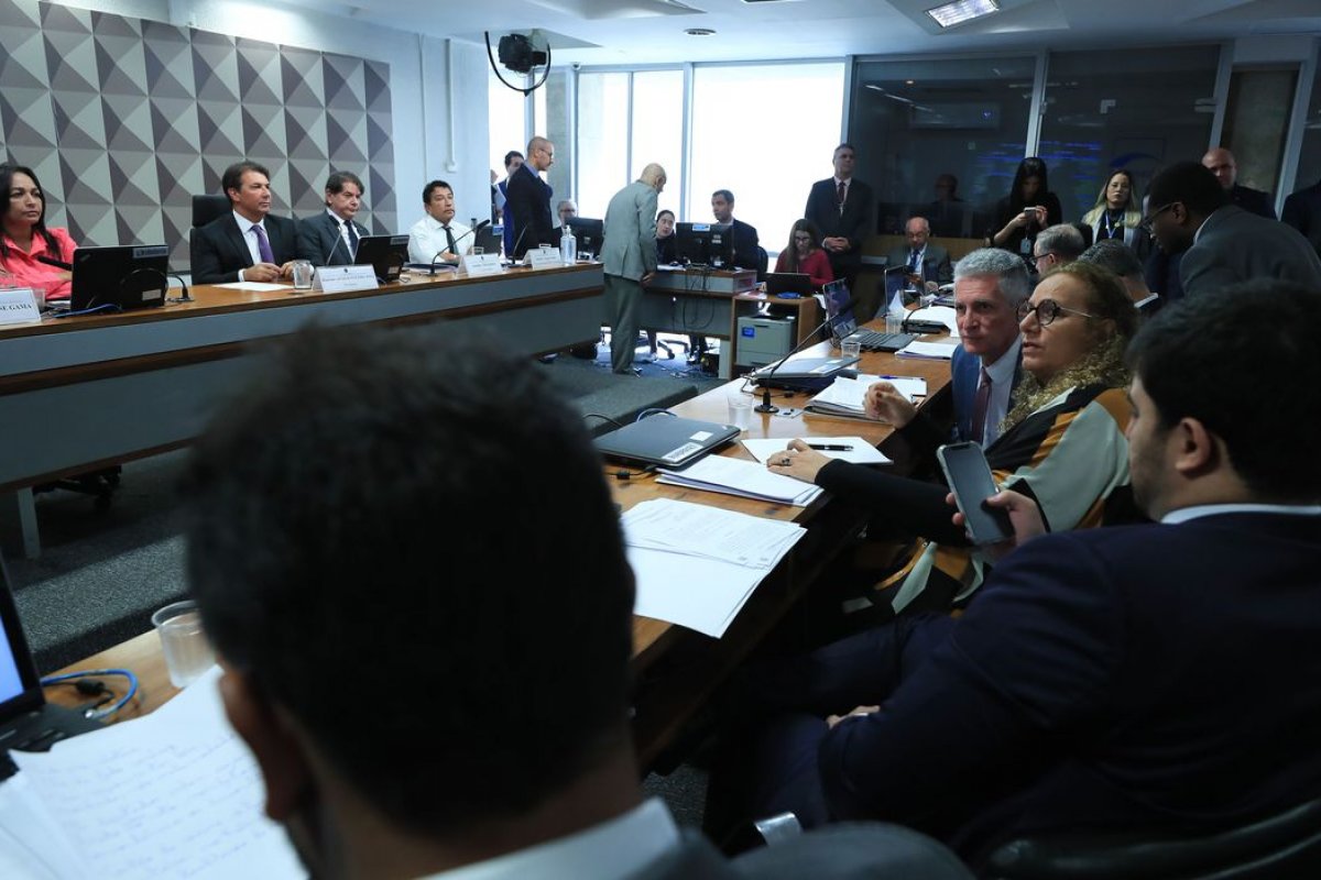 CPMI do 08 e janeiro autoriza acesso a processo sobre vacinação de Bolsonaro