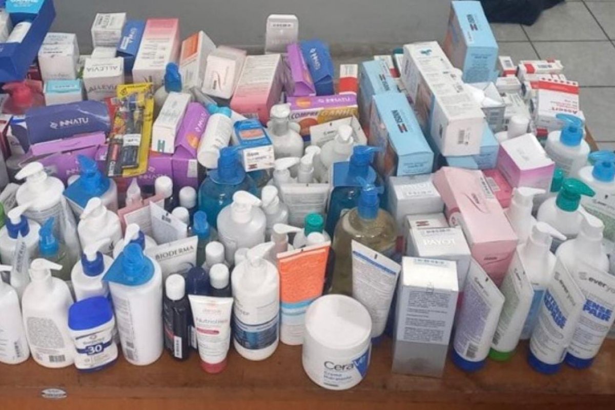 PM recupera itens roubados de farmácia no bairro da Pituba, em Salvador