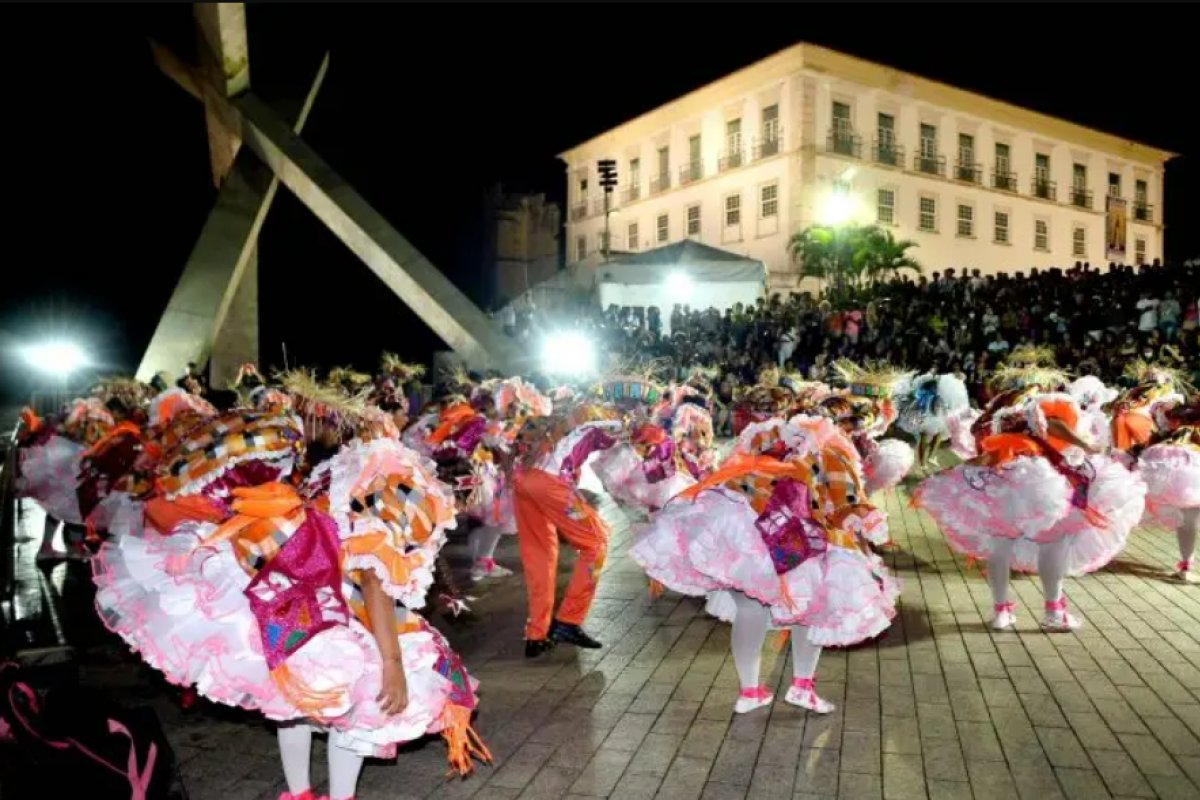 Quadrilhas juninas têm palco exclusivo no São João do Centro Histórico de Salvador