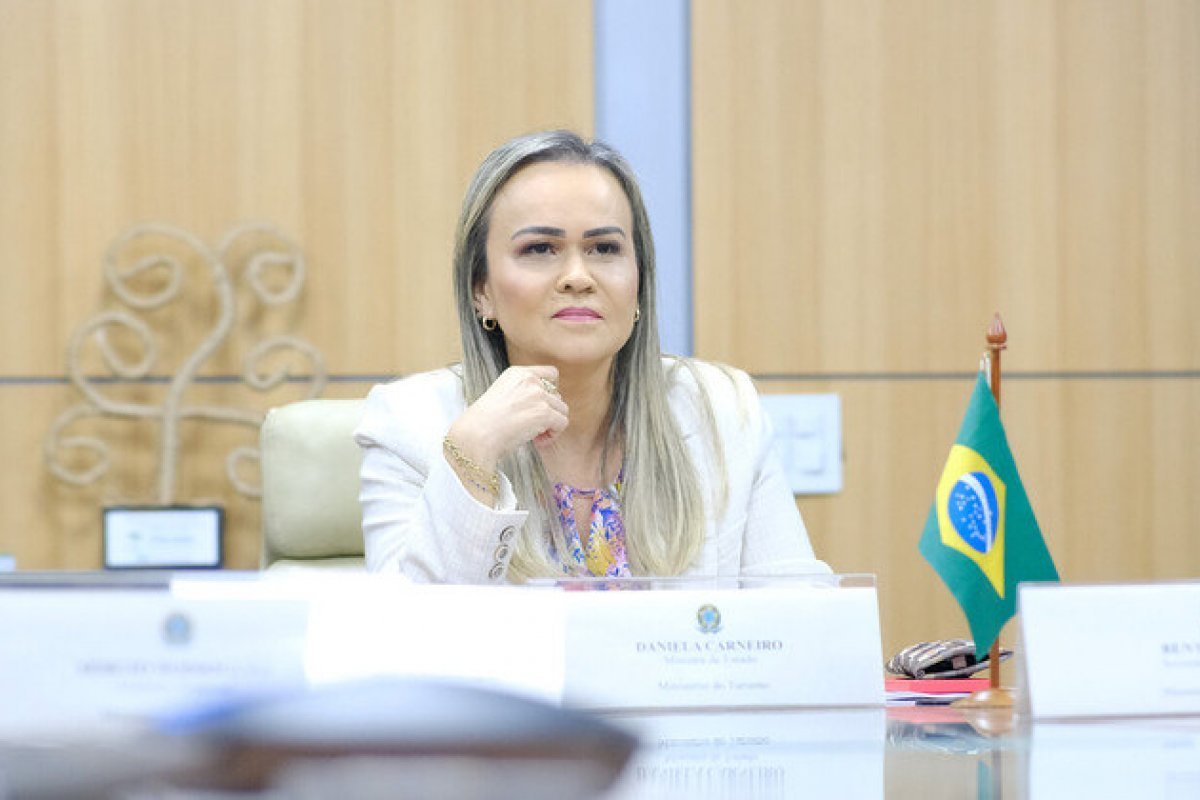 "É natural a vinda dela para o Republicanos", afirma presidente do partido sobre Daniela Carneiro