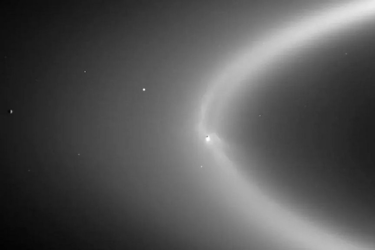 Descoberta de fósforo em Encélado aumenta possibilidade de vida além da Terra