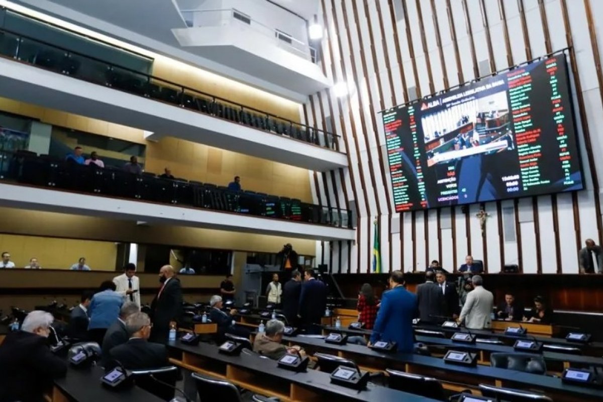 AL-BA aprova Projeto da Lei de Diretrizes Orçamentárias para 2024 no 1º turno