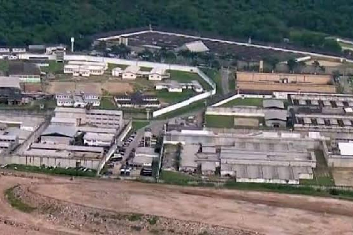 Governo anuncia a construção de presídio de segurança máxima no Rio de Janeiro