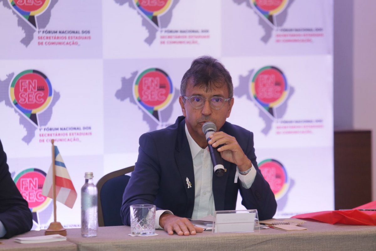 Secretários discutem combate às fake news nas eleições 2024