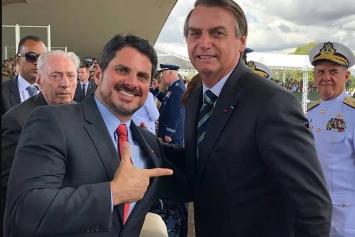 Caso Marcos do Val: Moraes determina que Bolsonaro preste novo depoimento à PF