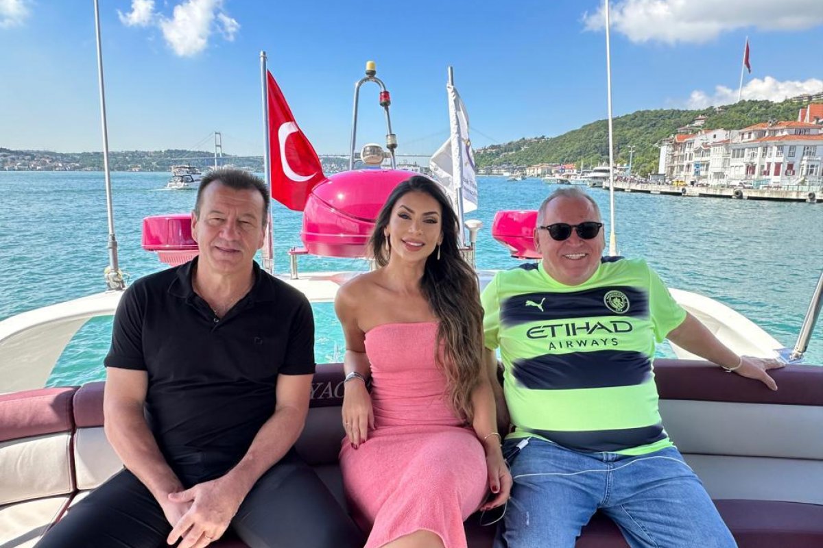 Clara Brasil conhece Istambul a convite de Sidney Oliveira!