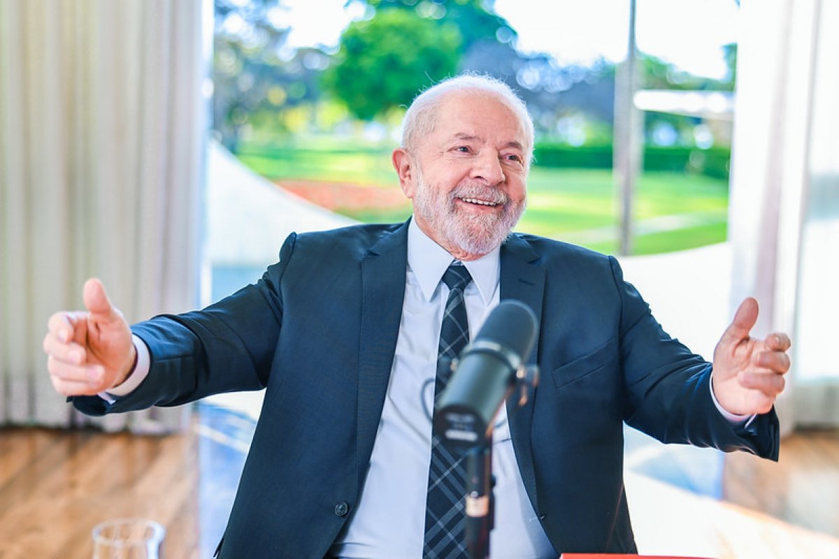 Lula inicia viagem à Europa com destaque para encontro com Papa Francisco