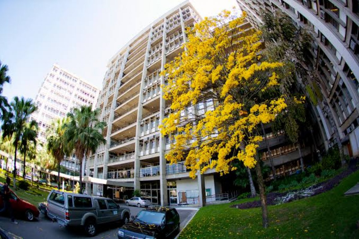 Universidade do Estado do Rio de Janeiro pagou R$ 789 mil a cabos eleitorais de partidos de esquerda, revela pesquisa