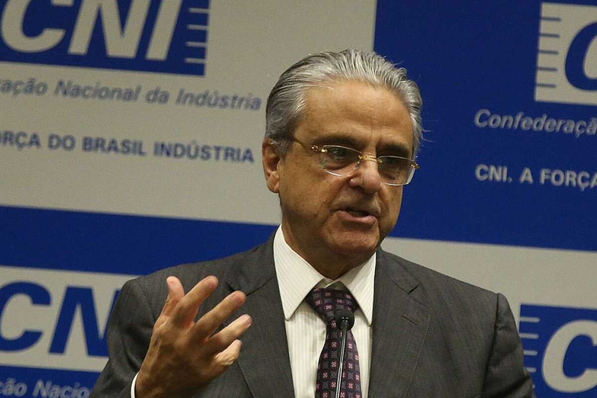'Não há atividade econômica que possa pagar os juros cobrados hoje', diz presidente da CNI