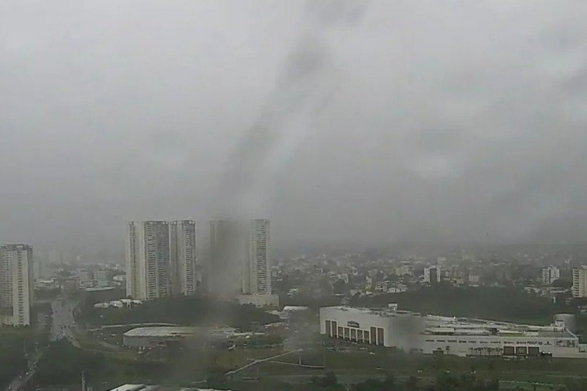 Salvador deve permanecer com chuva nesta terça-feira (20)