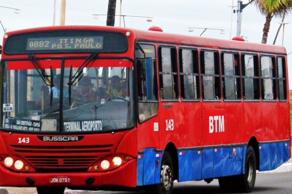 Rodoviários metropolitanos anunciam paralisação dos ônibus na quarta-feira (21)