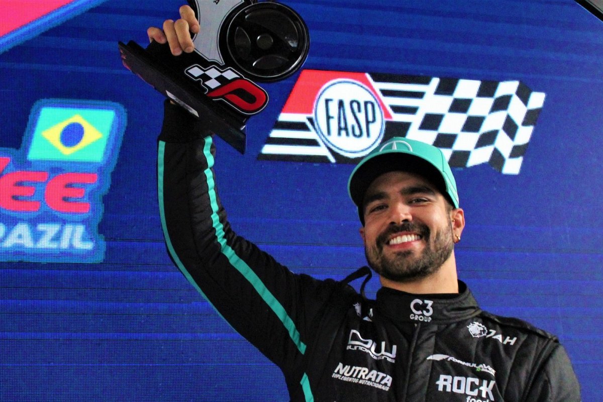 Caio Castro conquista o seu melhor resultado em chegada dramática na FVee!