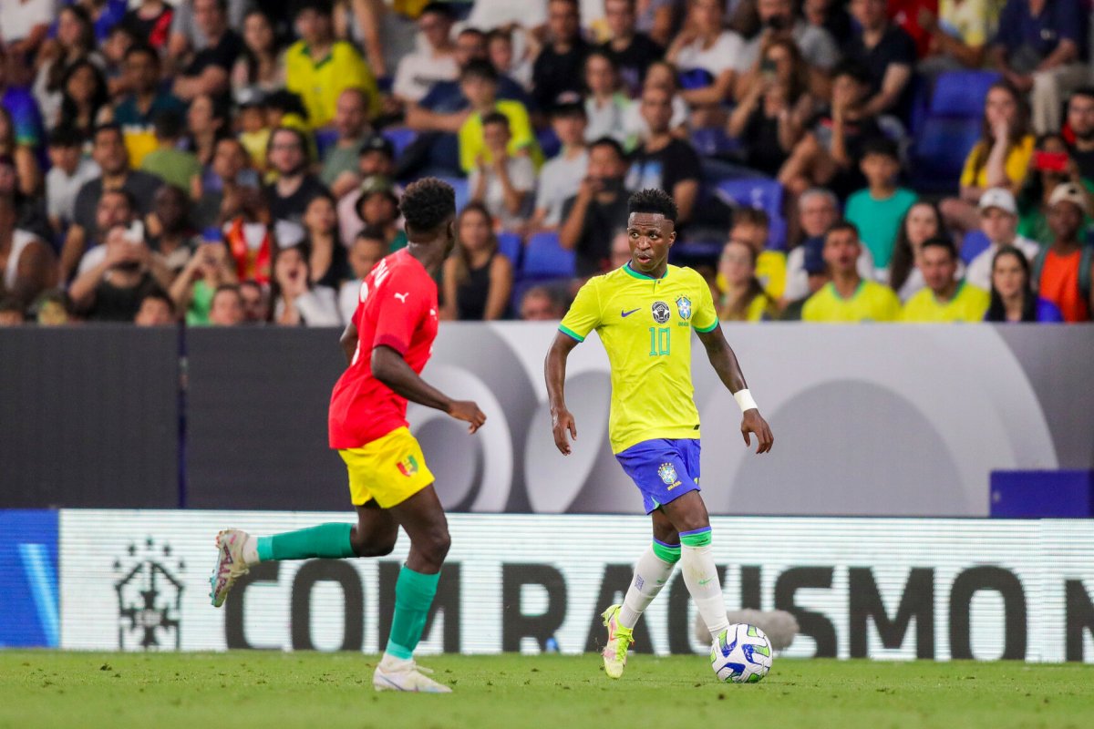 Senegal goleia e Seleção perde último jogo antes das Eliminatórias