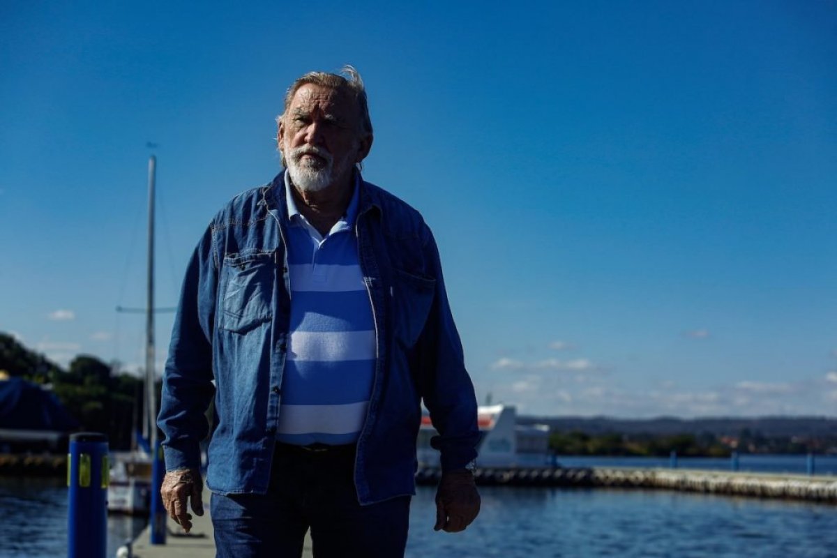 Velejador Aleixo Belov relata sua experiência desafiadora na Passagem Noroeste em novo livro