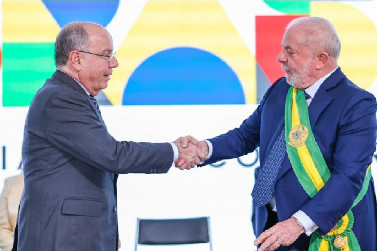 Associação de Mulheres Diplomatas critica baixa participação feminina em representações do Brasil no exterior