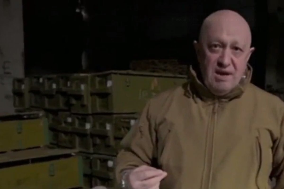 Vídeo: Grupo paramilitar Wagner afirma ter derrubado helicóptero russo