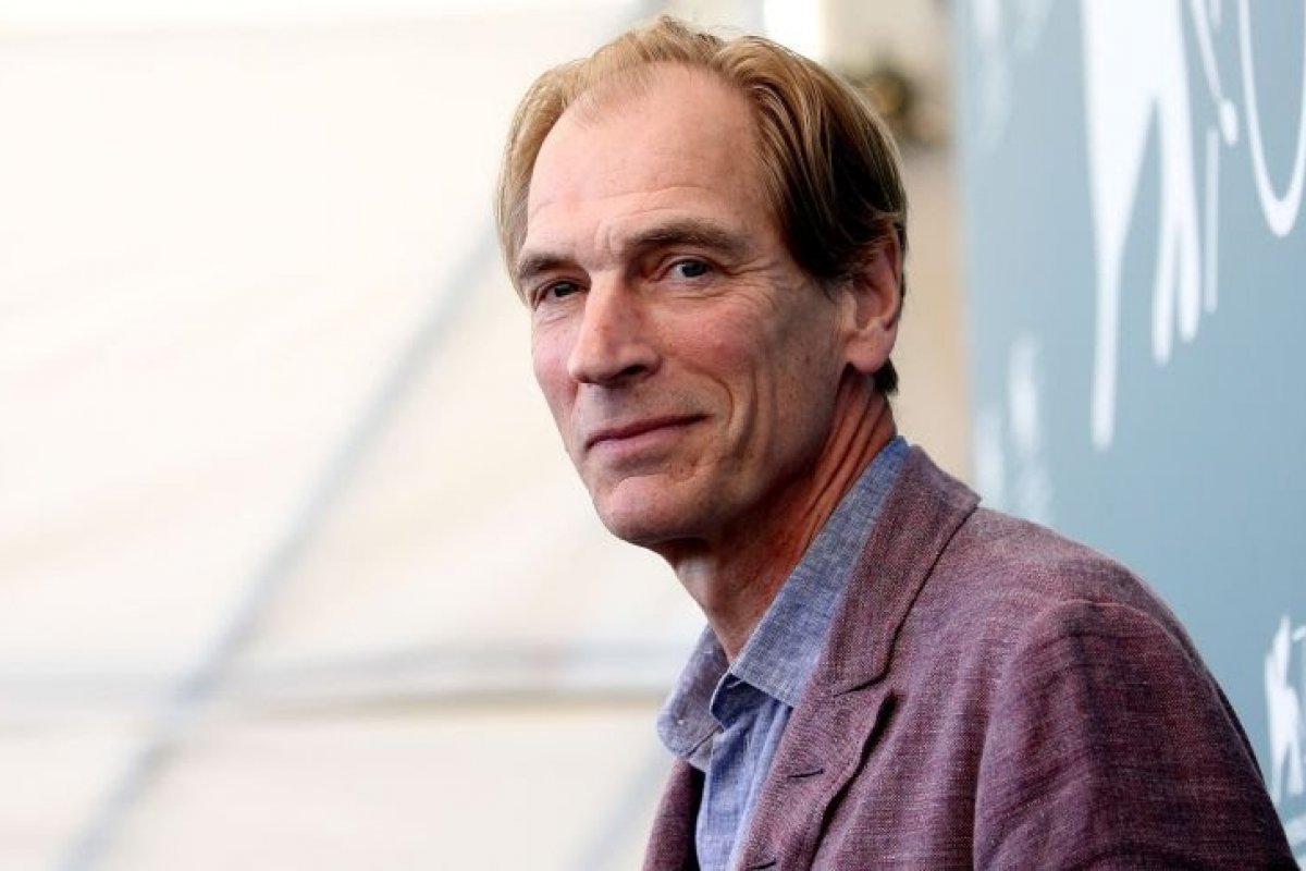 Restos humanos são encontrados perto de montanha onde desapareceu o ator Julian Sands
