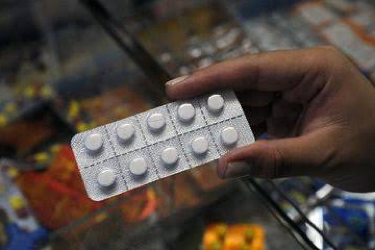 Uso diário de aspirina em idosos pode aumentar em 20% o risco de anemia, aponta estudo