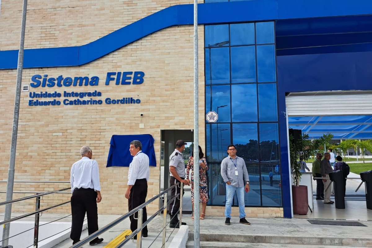 FIEB entrega Unidade Integrada Eduardo Catharino Gordilho em Camaçari!