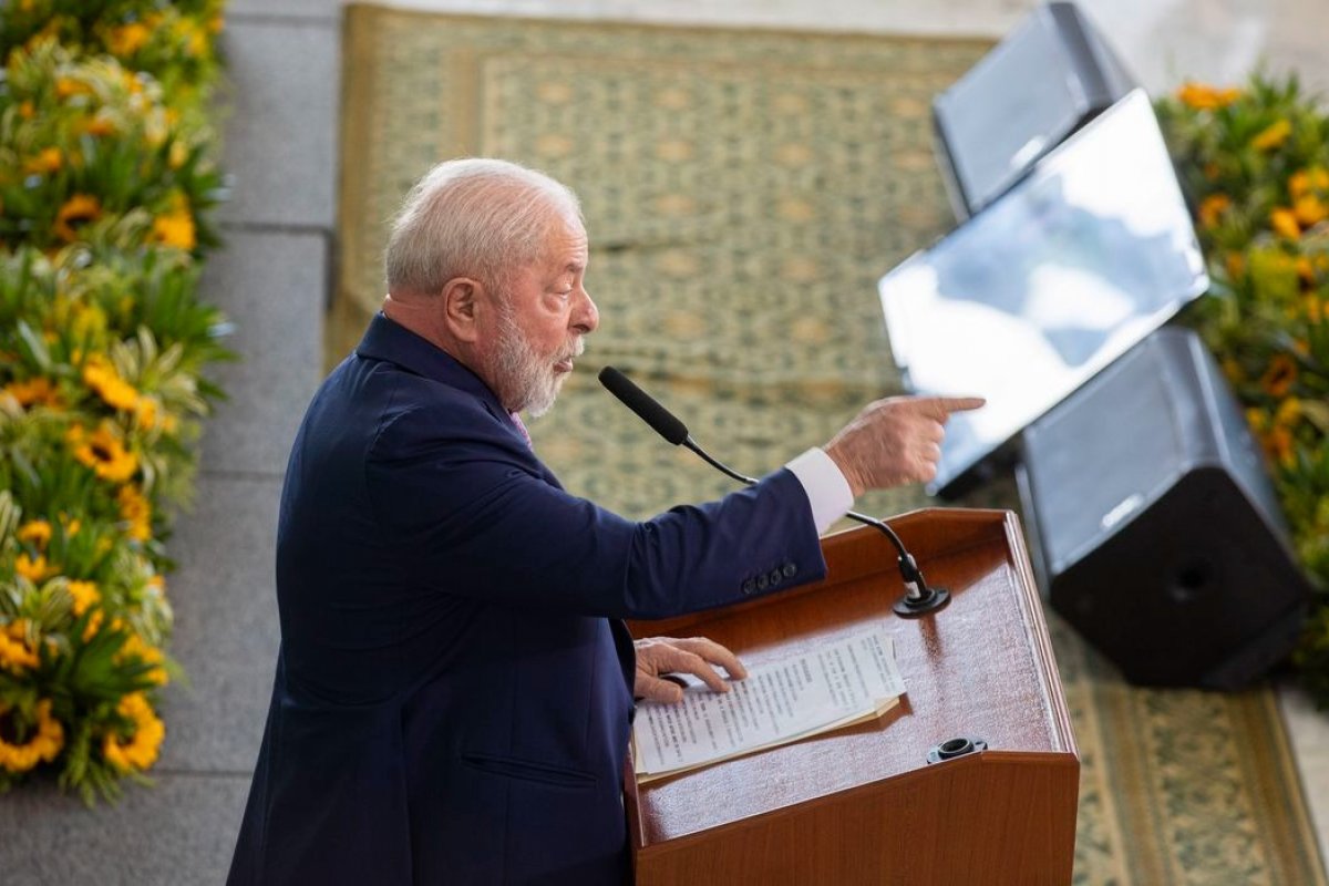 Lula afirma que parlamento francês 'não quer' finalizar o acordo Mercosul-União Europeia