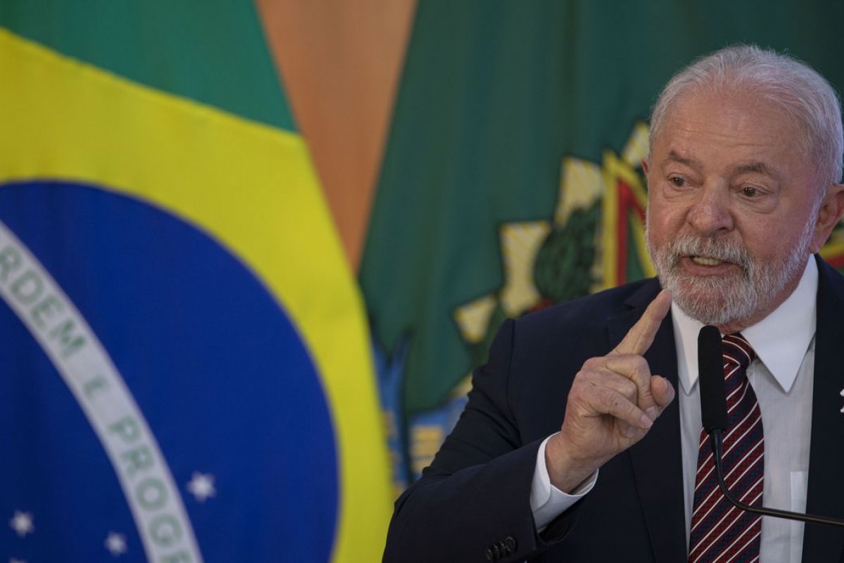 "Nós não somos um grupo de amigos", diz Lula sobre governo