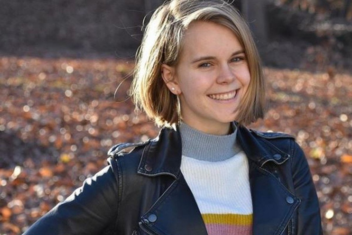 Adolescente de 13 anos é preso nos EUA suspeito de matar universitária a facadas