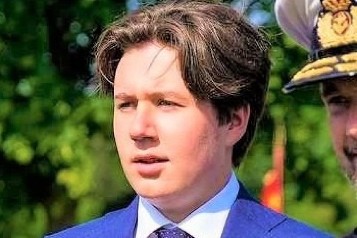 Príncipe da Dinamarca abre mão de pensão real para focar nos estudos