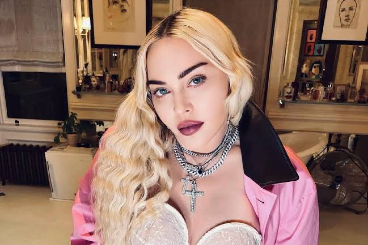 Madonna está na UTI com infecção bacteriana!