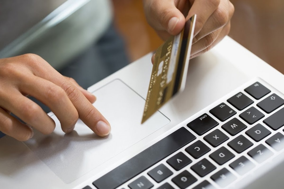 Compra de importados registra queda de 20% entre abril e maio, aponta BC