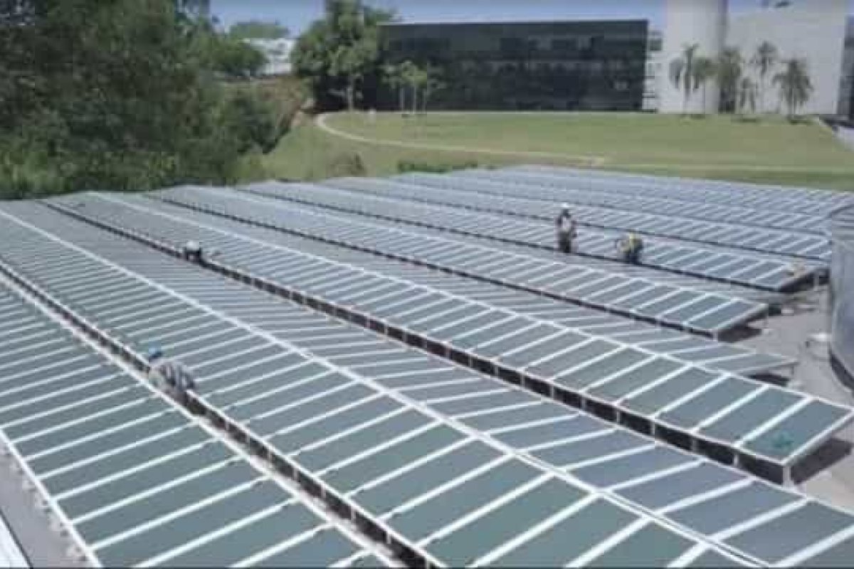 Natura finaliza instalação do maior conjunto de painéis solares orgânicos do mundo