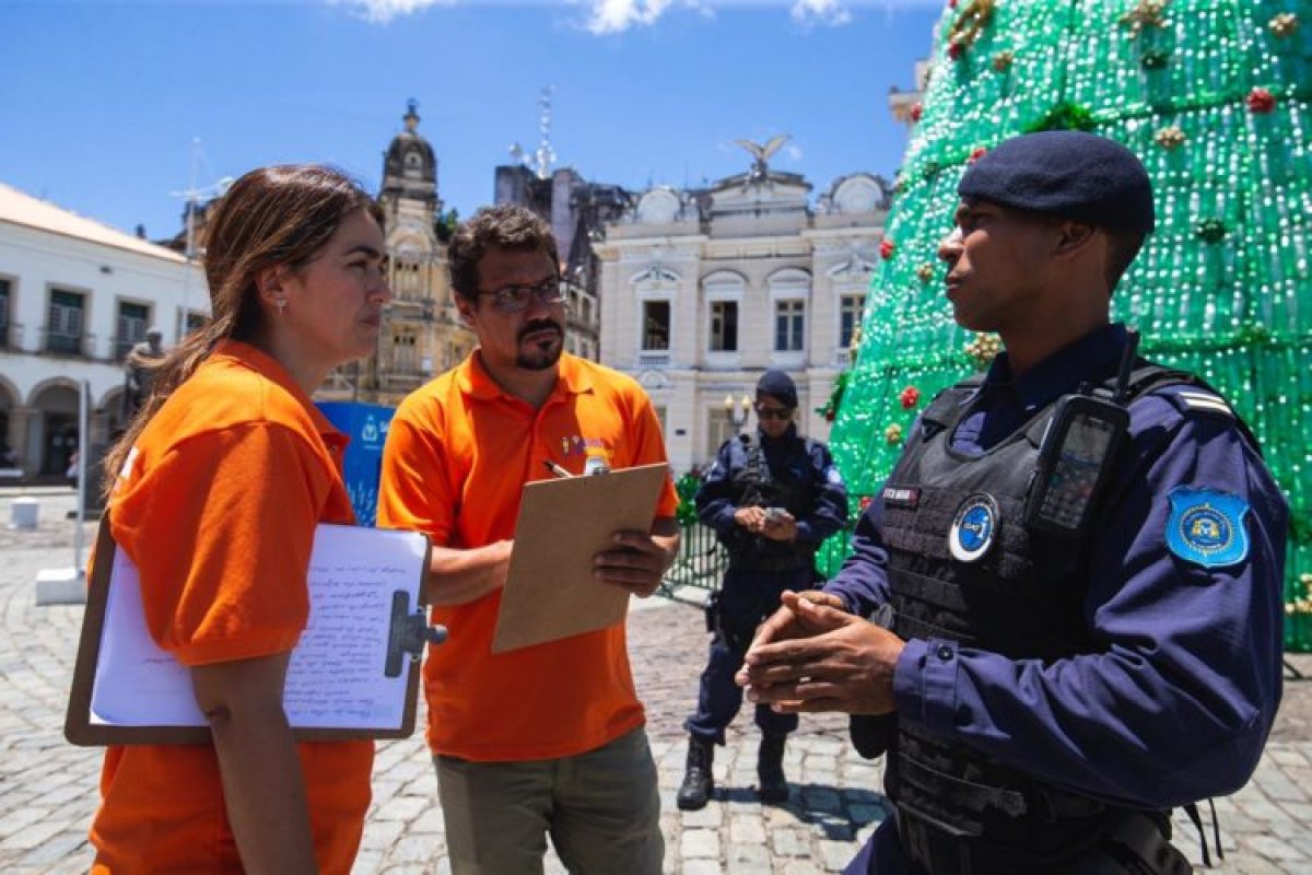 Blitz do Turismo: mais de 50 irregularidades são encontradas em Salvador