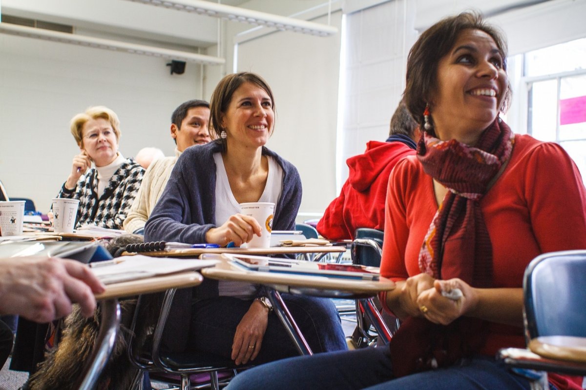 Apesar dos desafios, mulheres representam 61,3% das inscrições no Enem