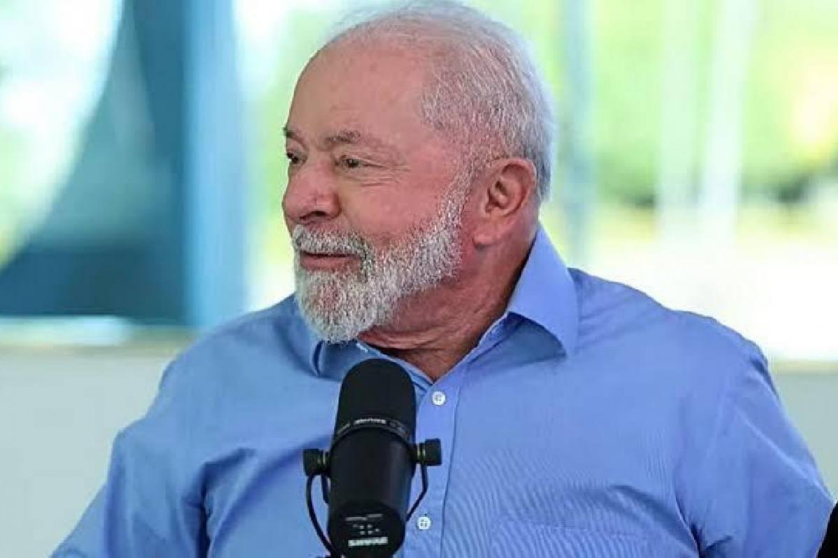 'É uma vergonha o Brasil estar importando trilhos que ele poderia produzir', diz Lula